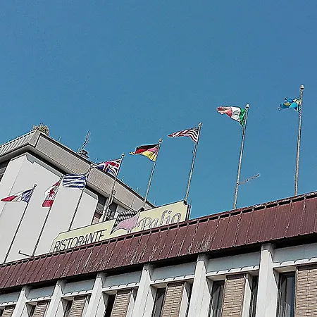 卡萨格兰德酒店 3*